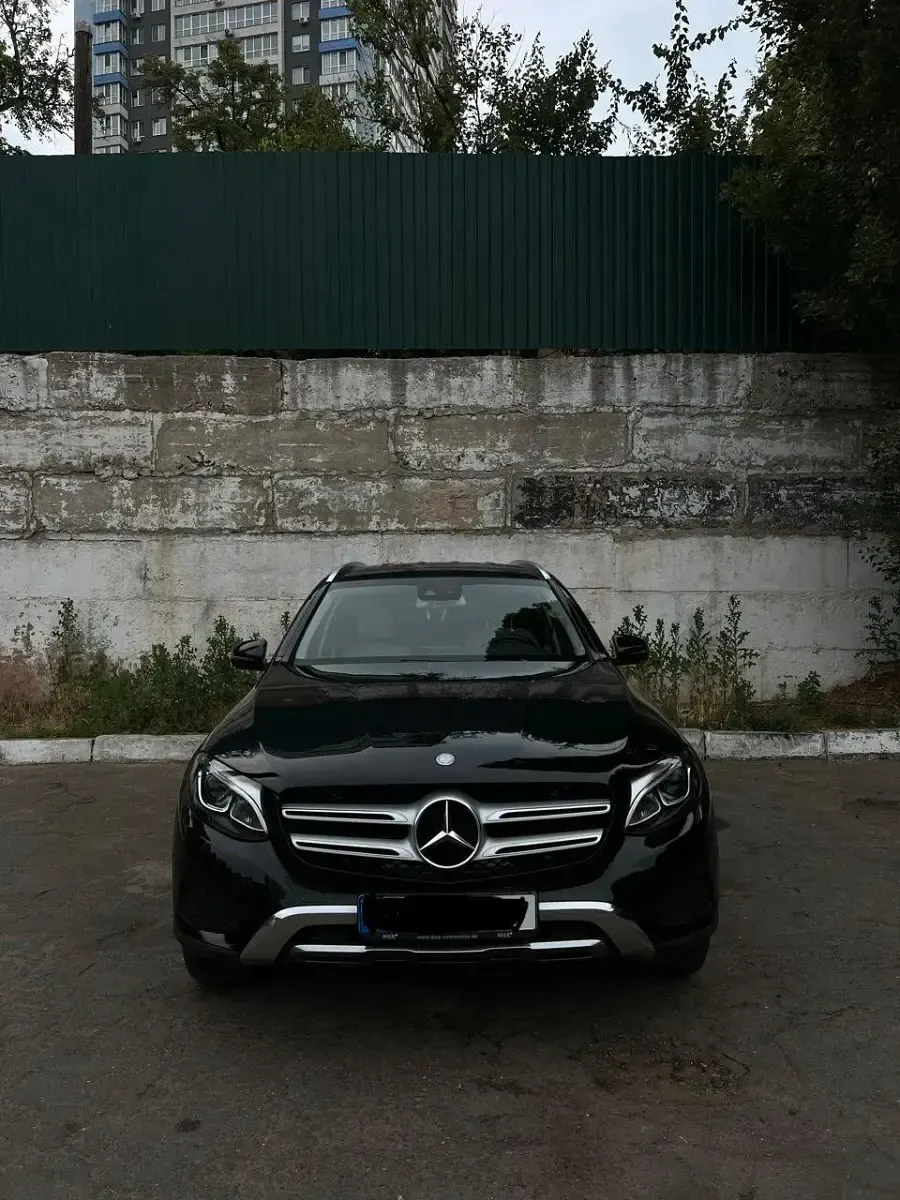 Gebraucht Mercedes GLC350 320 PS (235 kW) 2016 Schwarz SUV