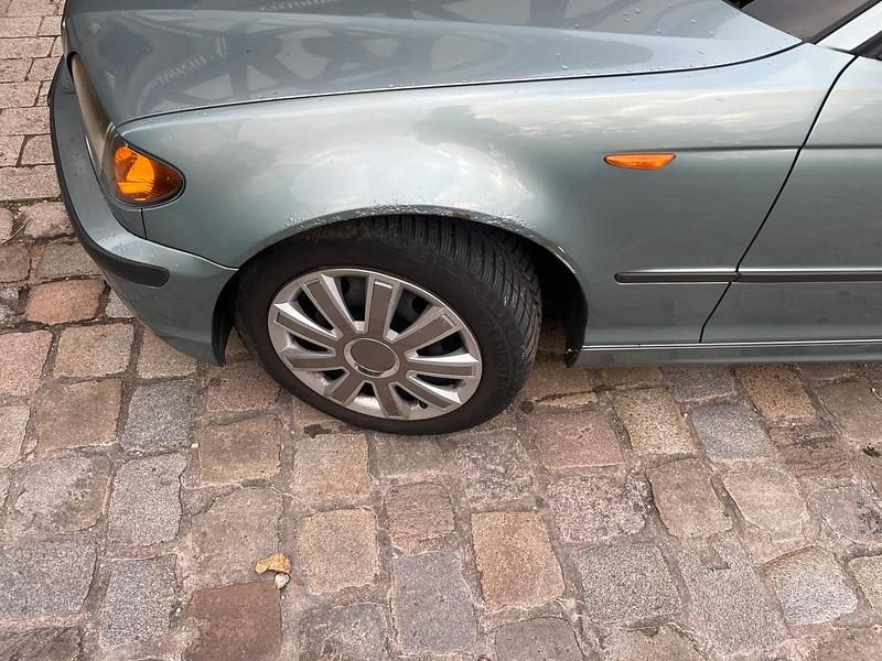 Gebraucht BMW 318 143 PS (105 kW) 2003 Grün Kombi