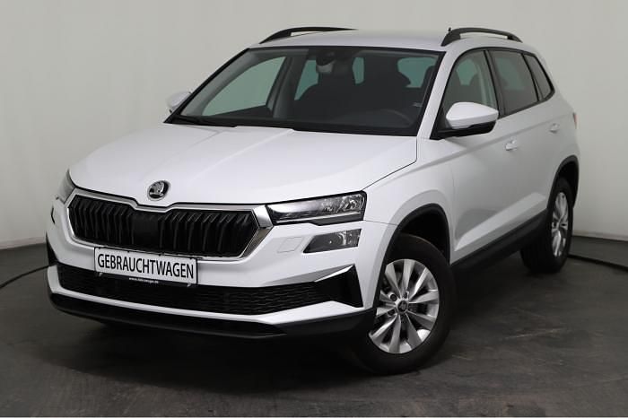 Gebraucht Skoda Karoq Selection 150 PS (110 kW) 2025 Weiß, moonweiss metallic (2y) SUV