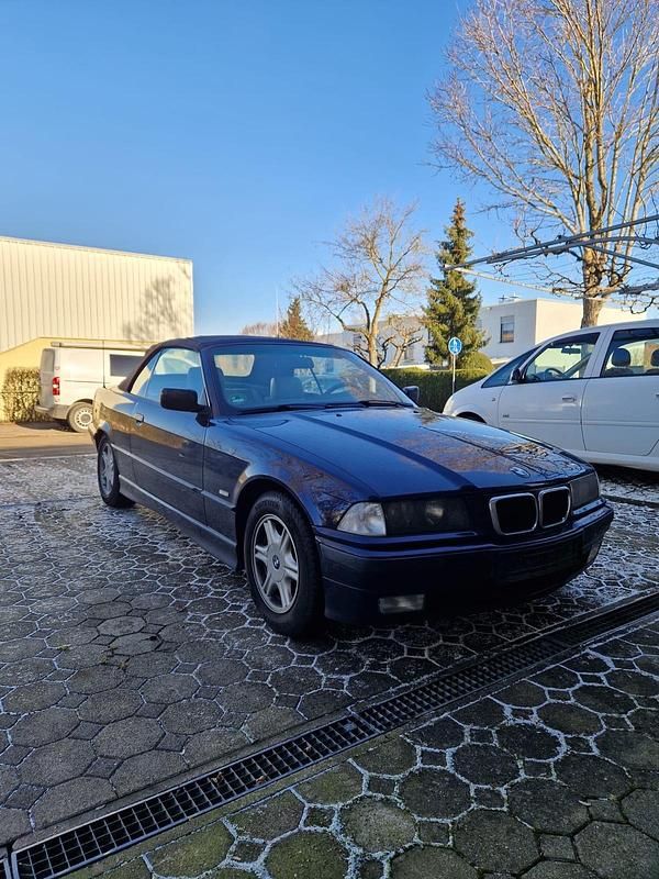 Gebraucht BMW 328 193 PS (141 kW) 2000 Blau Cabrio