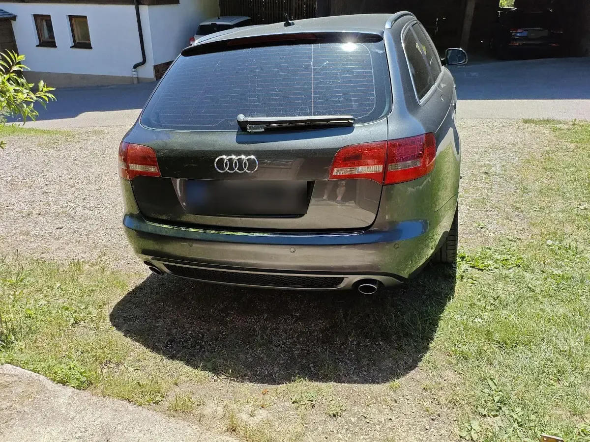 Gebraucht Audi A6 Ambiente 239 PS (175 kW) 2010 Grau Kombi