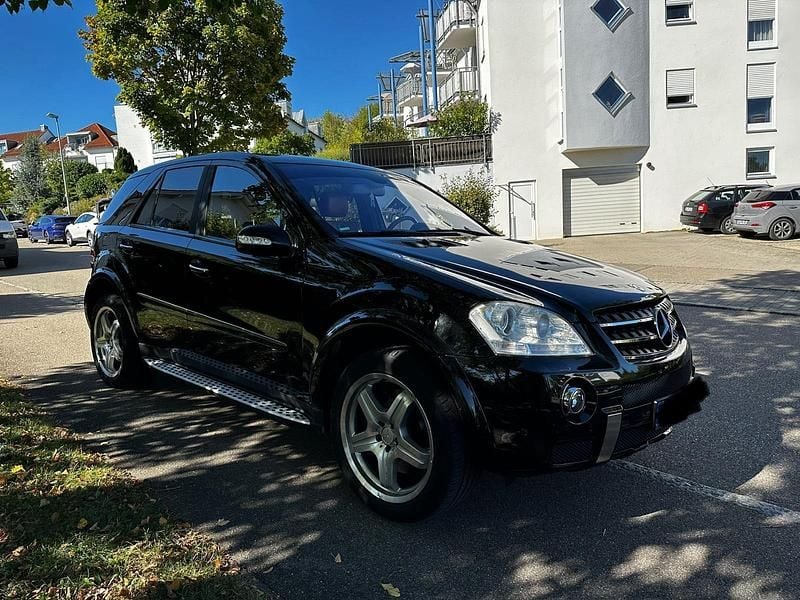 Schwarz Gebraucht 2007 Mercedes ML500 SUV | 15.000 € - Bild 1/4