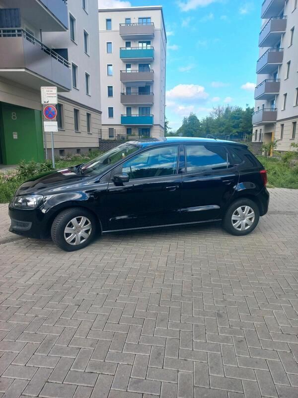 Schwarz Gebraucht 2010 VW Polo Limousine | 3.990 € (Fairer Preis) - Bild 1/4
