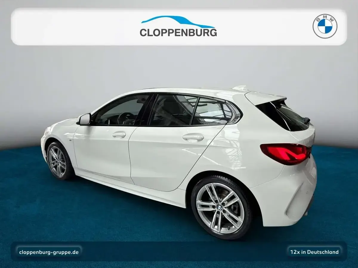 Używany BMW 118 Performance 136 KM (100 kW) 2022 Biały Hatchback