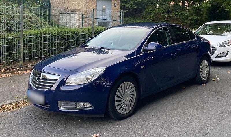 Gebraucht Opel Insignia 130 PS (95 kW) 2011 Blau Kombi