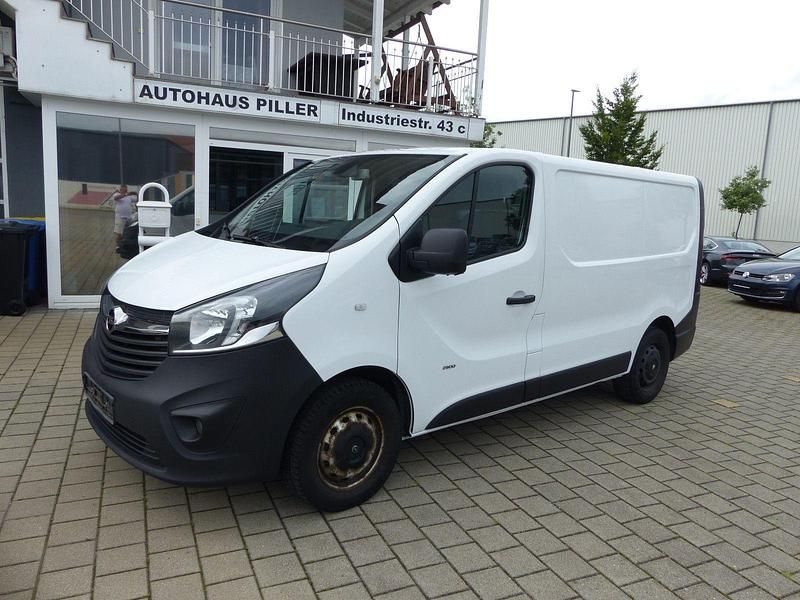 Weiß Gebraucht 2016 Opel Vivaro Van | 7.800 € (Fairer Preis) - Bild 1/4