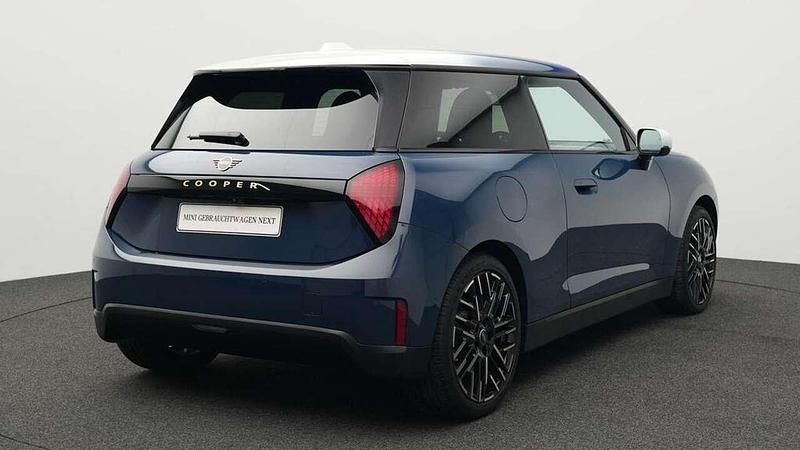 Gebraucht Mini Cooper Favoured 135 kW (184 PS) 2024 Blau Kleinwagen