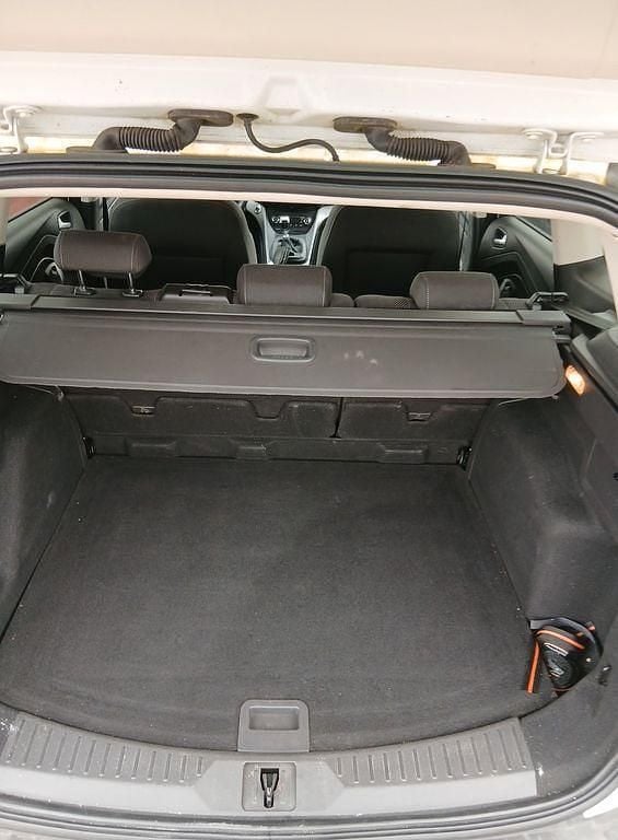 Gebraucht Ford Kuga Trend 140 PS (102 kW) 2014 Weiß SUV