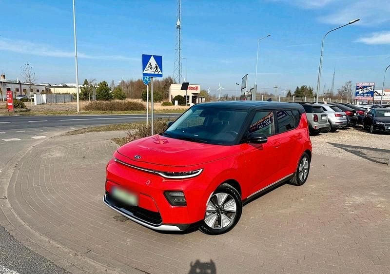 Rot Gebraucht 2021 Kia Soul EV SUV | 18.900 € (Superpreis) - Bild 1/4