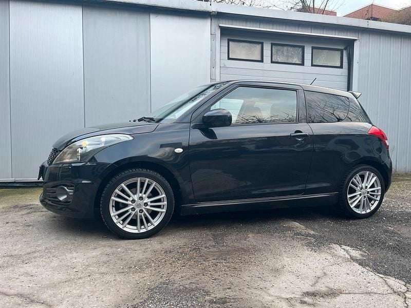 Schwarz Gebraucht 2014 Suzuki Swift Sport Kleinwagen | 7.950 € (Guter Preis) - Bild 1/4