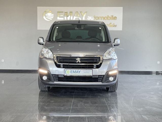 Gebraucht Peugeot TePee 99 PS (72 kW) 2018 Grau Van / Kleinbus