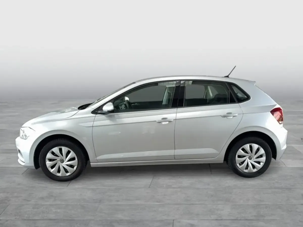 Gebraucht VW Polo Comfortline 95 PS (69 kW) 2021 Silber Kleinwagen