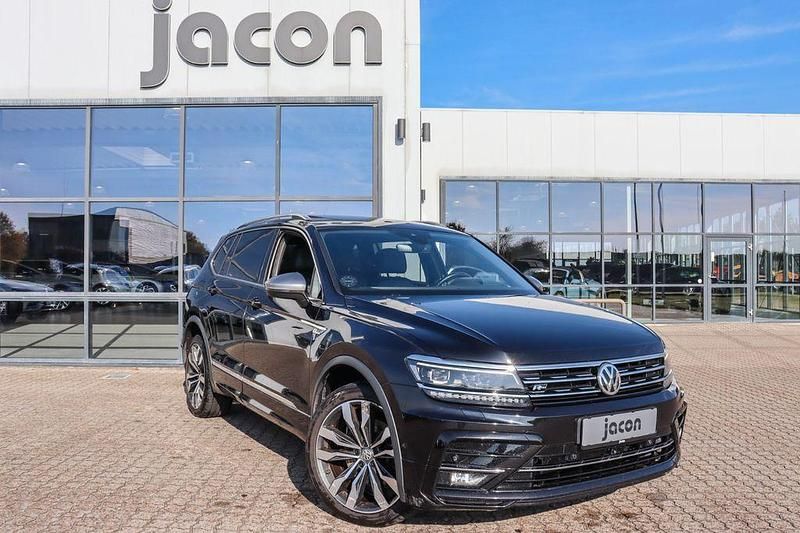 Schwarz Gebraucht 2018 VW Tiguan Allspace Highline SUV | 21.800 € (Guter Preis) - Bild 1/4