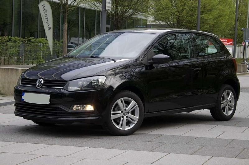 Gebraucht VW Polo 60 PS (44 kW) 2014 Schwarz Kleinwagen