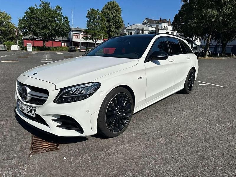 Weiß Gebraucht 2019 Mercedes C43 AMG AMG Kombi | 41.999 € (Fairer Preis) - Bild 1/4