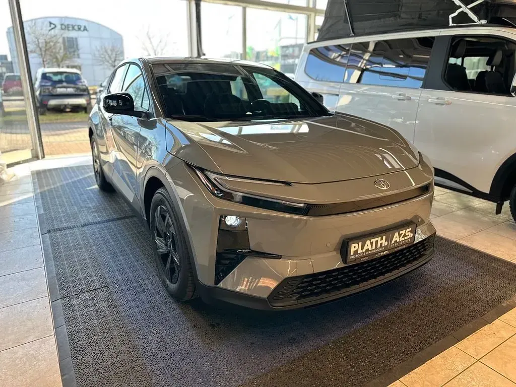 Gebraucht Toyota C-HR+ 164 kW (224 PS) 2026 Grau SUV