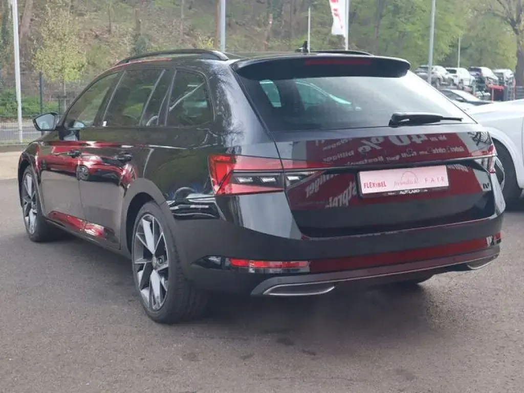 Gebraucht Skoda Superb 218 PS (160 kW) 2021 Blackmagic perleffekt (metallic) Kombi