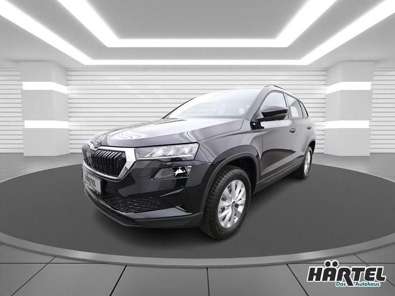 Neu Skoda Karoq Selection 150 PS (110 kW) 2025 Graphite grau (grey), metallic SUV