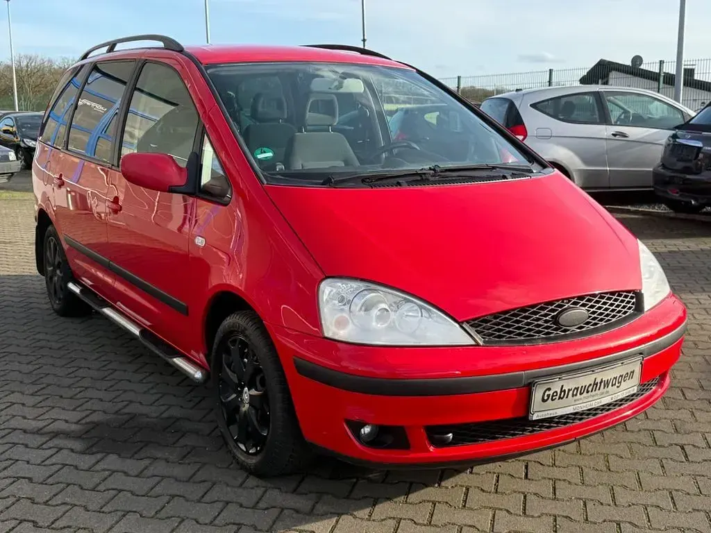 Używany Ford Galaxy Ghia 140 KM (102 kW) 2003 Czerwony Minivan