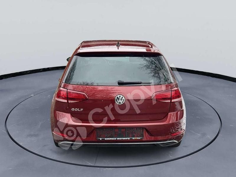 Gebraucht VW Golf VII 116 PS (85 kW) 2019 Rot Limousine