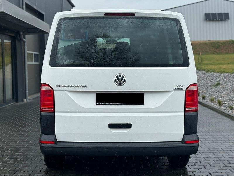 Gebraucht VW Transporter 102 PS (75 kW) 2017 Weiß Van
