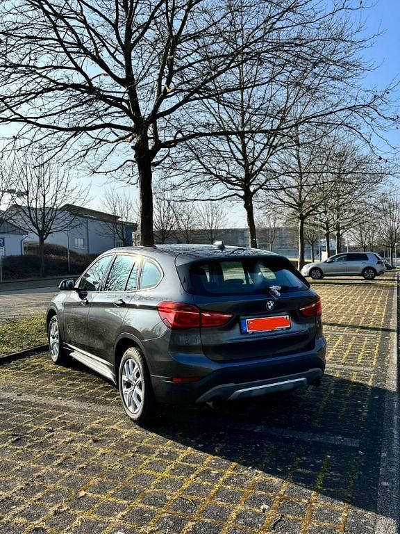 Gebraucht BMW X1 Advantage 192 PS (141 kW) 2016 Grau SUV