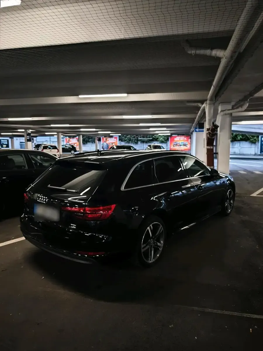 Usata Audi A4 218 CV (160 kW) 2016 Nero Station wagon
