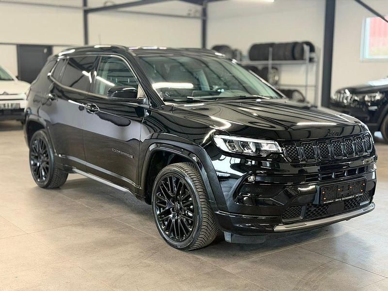 Gebraucht Jeep Compass Altitude 131 PS (96 kW) 2024 Schwarz SUV