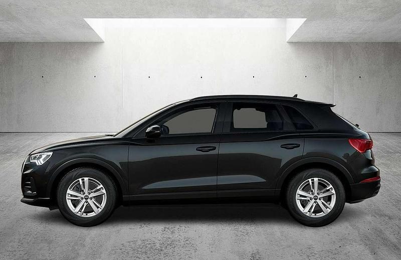 Gebraucht Audi Q3 Basis 193 PS (141 kW) 2024 Schwarz SUV