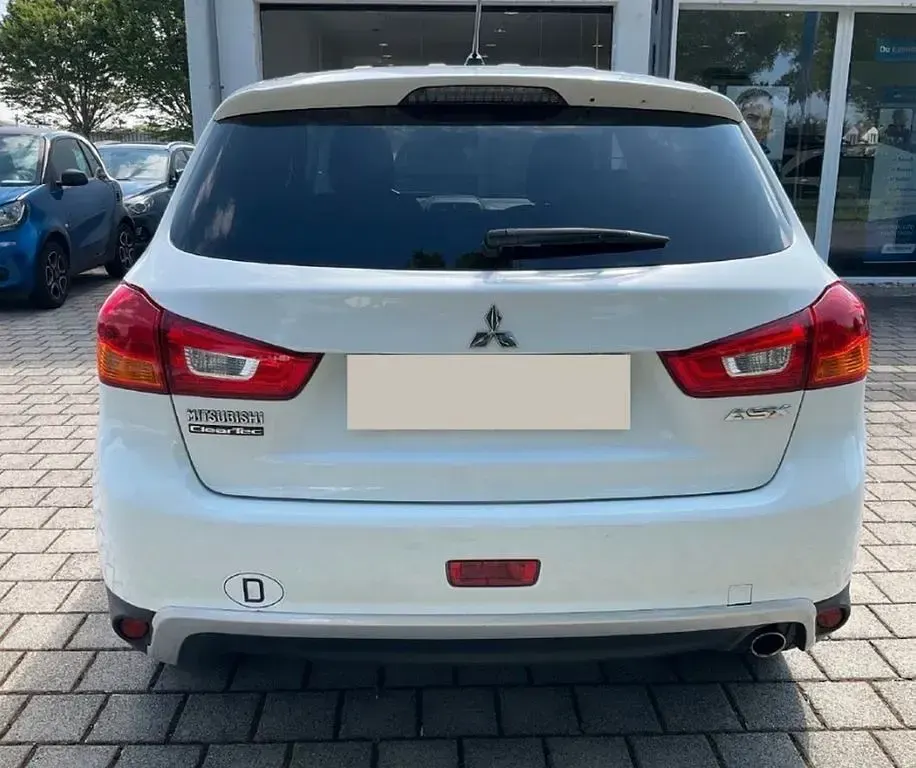 Gebraucht Mitsubishi ASX Intense 117 PS (86 kW) 2015 Weiß SUV