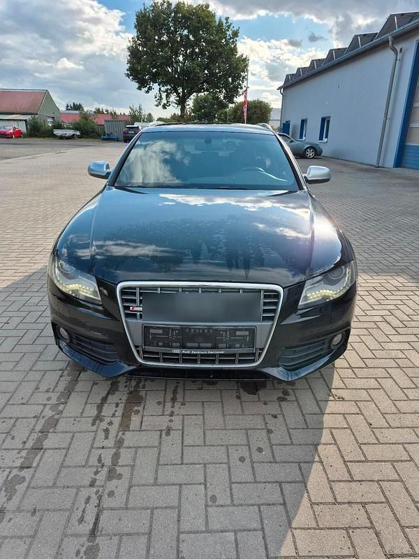 Schwarz Gebraucht 2010 Audi A4 S-Line Kombi | 7.300 € (Etwas zu teuer) - Bild 1/4