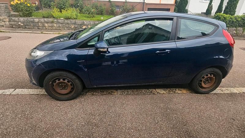 Blau Gebraucht 2009 Ford Fiesta Kleinwagen | 3.000 € - Bild 1/4