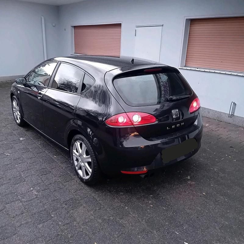 Gebraucht Seat Leon 125 PS (91 kW) 2007 Schwarz Kleinwagen
