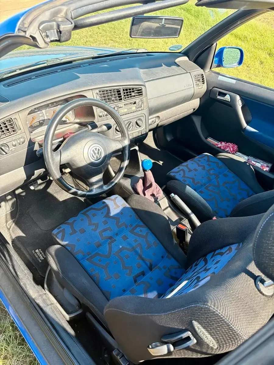 Gebraucht VW Golf 100 PS (73 kW) 1999 Blau Cabrio