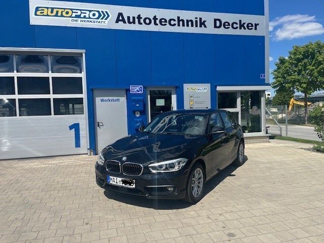 Schwarz Gebraucht 2018 BMW 120 Advantage Kleinwagen | 11.000 € - Bild 1/4