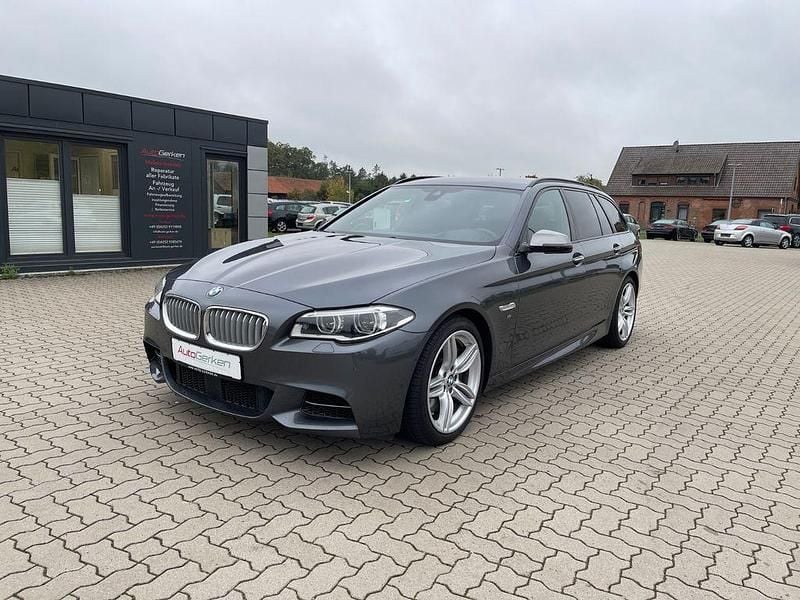 Mineralgrau metallic metallic Gebraucht 2017 BMW M550 Performance Limousine | 27.300 € (Guter Preis) - Bild 1/4