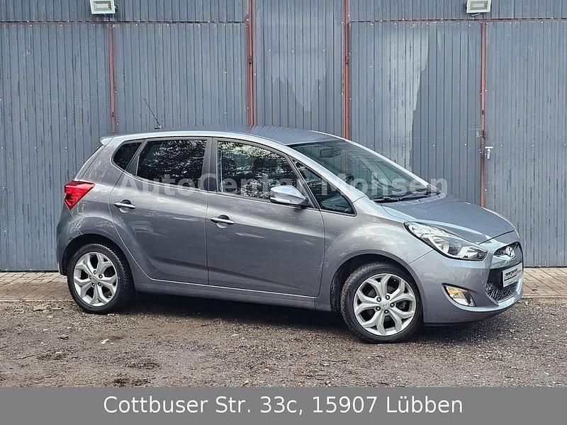 Gebraucht Hyundai ix20 Edition 116 PS (85 kW) 2012 Grau Kleinwagen