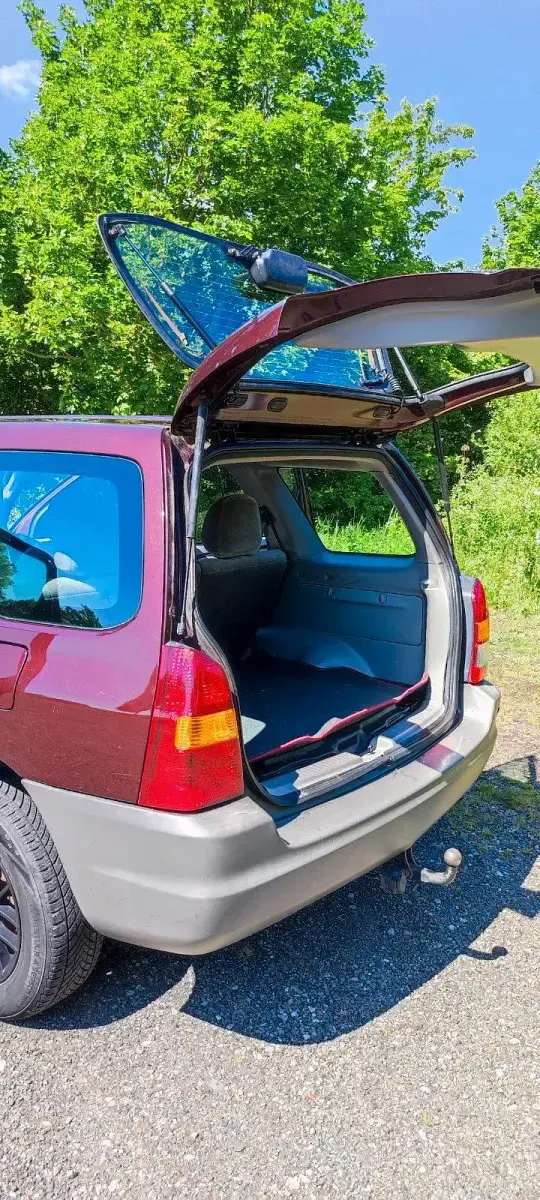 Gebraucht Mazda Tribute 124 PS (91 kW) 2002 Rot SUV