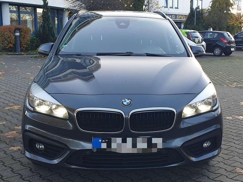 Gebraucht BMW 216 Advantage 116 PS (85 kW) 2015 Mineralgrau metallic Kombi