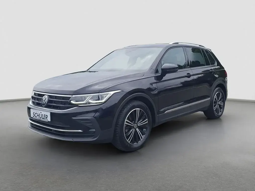 Gebraucht VW Tiguan Active 131 PS (96 kW) 2022 Schwarz SUV