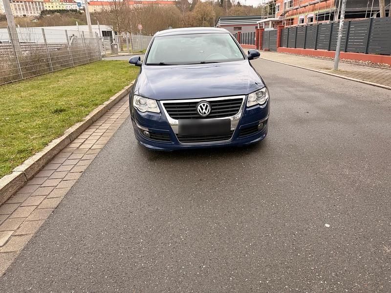 Gebraucht VW Passat 140 PS (102 kW) 2006 Blau Limousine