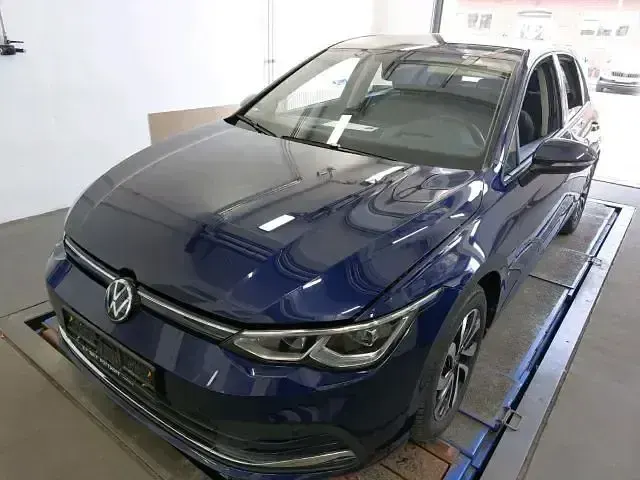 Gebraucht VW Golf VIII Active 150 PS (110 kW) 2022 Limousine