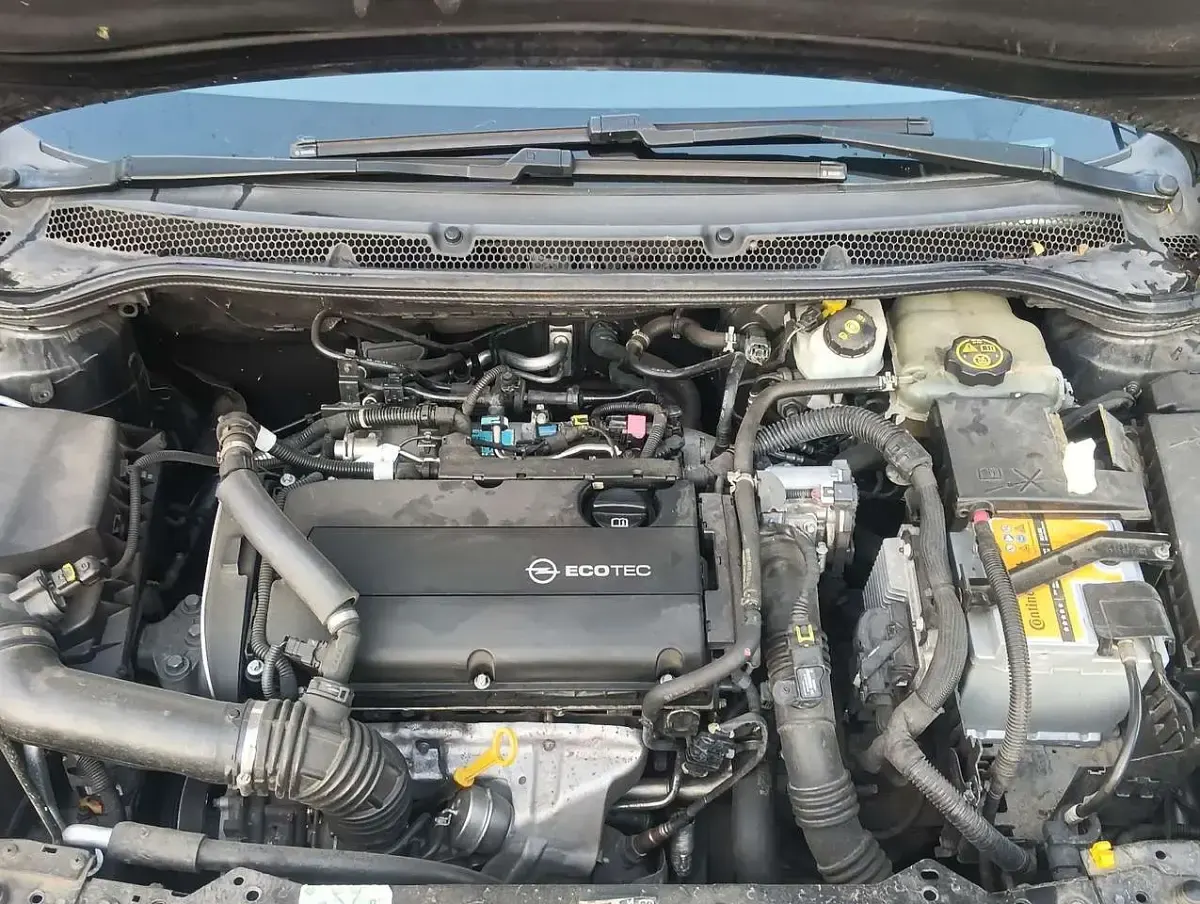 Gebraucht Opel Astra Sport 179 PS (131 kW) 2012 Kombi