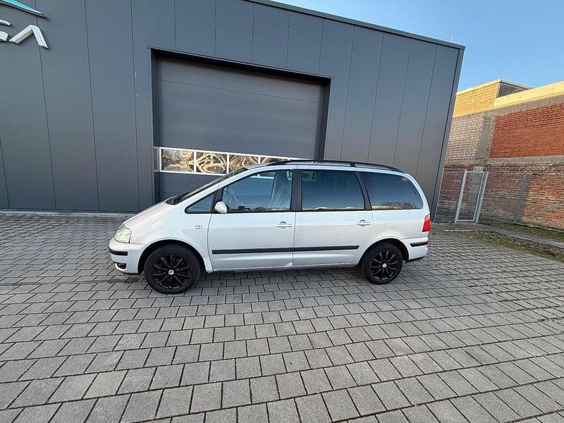 Gebraucht VW Sharan 116 PS (85 kW) 2002 Silber Van / Kleinbus