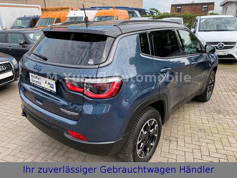 Gebraucht Jeep Compass Trailhawk 179 PS (131 kW) 2021 Blau SUV