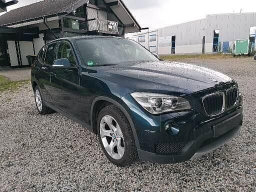 Blau Gebraucht 2013 BMW X1 Sport Line SUV | 7.750 € (Guter Preis) - Bild 1/4