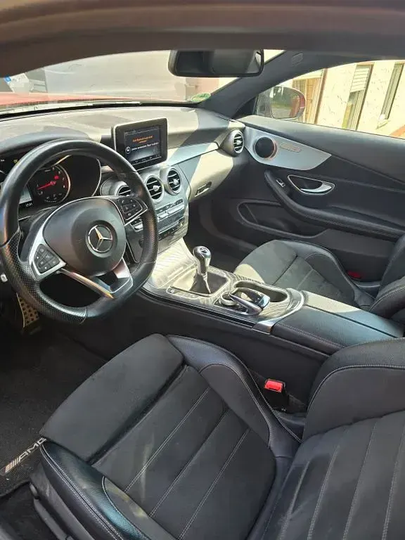 Gebraucht Mercedes C180 AMG line 156 PS (114 kW) 2017 Rot Coupé