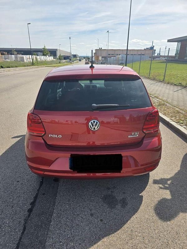 Rot Gebraucht 2015 VW Polo Highline Kleinwagen | 10.000 € (Fairer Preis) - Bild 1/4