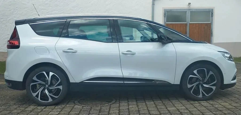 Gebraucht Renault Grand Scénic IV Intens 140 PS (102 kW) 2020 Weiß Van / Kleinbus