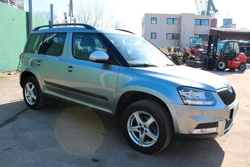 Gebraucht Skoda Yeti 125 PS (91 kW) 2016 Silber SUV